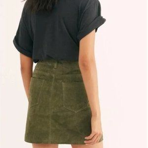 Blank NYC Green Suede Leather Mini Skirt size 26 (Small)